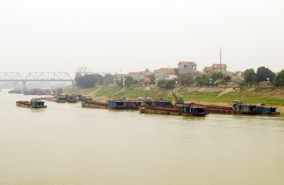 Côn đồ lại nổ súng bắn trọng thương công nhân cứu hộ - 1