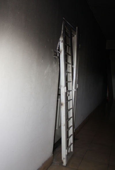 “Tận mục” tòa nhà JSC 34 sau một ngày lửa tắt - 9 “Tận mục” tòa nhà JSC 34 sau một ngày lửa tắt - 9