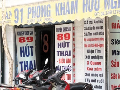 Rùng mình chuyện nạo thai đêm - 1