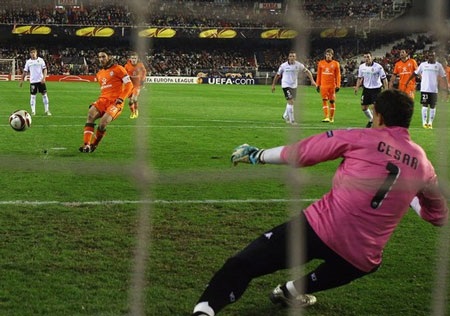 Bóng đá TBN tiếp tục gây thất vọng tại Cúp châu Âu - 2 Bóng đá TBN tiếp tục gây thất vọng tại Cúp châu Âu - 2