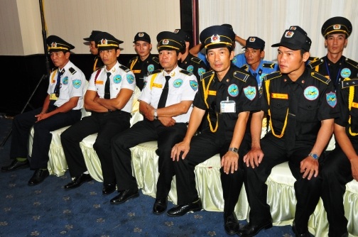 Hoàng Điệp mang… 26 vệ sĩ khi đi diễn - 4