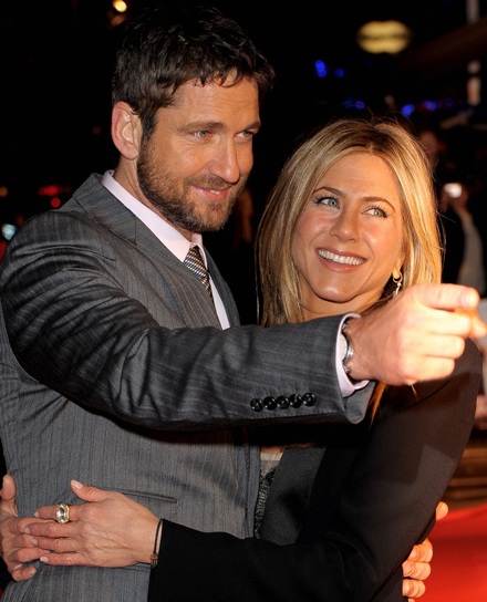 Jennifer Aniston “thân mật” với bạn diễn trên thảm đỏ - 3 Jennifer Aniston “thân mật” với bạn diễn trên thảm đỏ - 3