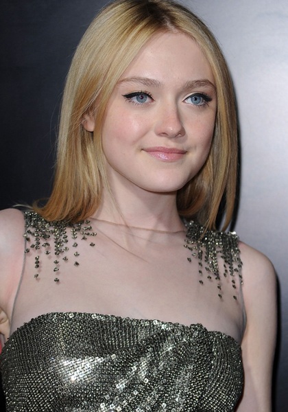 Hai kiều nữ xinh đẹp sánh vai dự công chiếu phim - 11