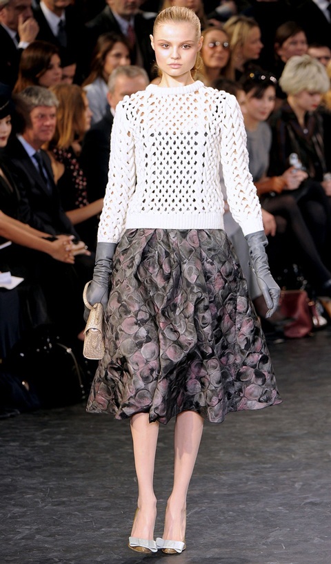 Dàn siêu mẫu gợi cảm hội tụ trong show Louis Vuitton  - 13