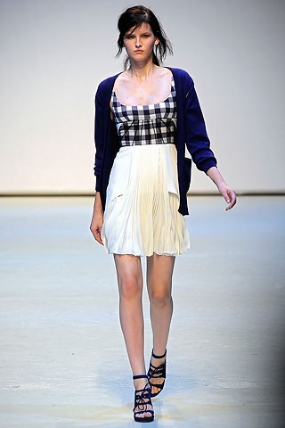 BST xuân hè 2010 của Christopher Kane  - 3