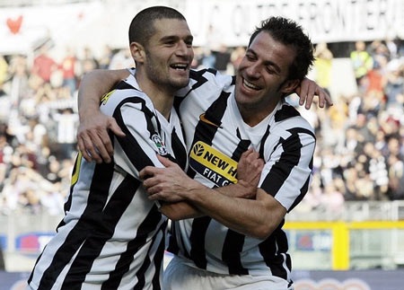 Dẫn trước 3 bàn, Juventus lại mất điểm tệ hại - 2