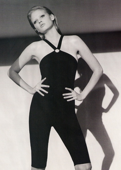 Lara Stone: Khêu gợi trên Vogue - 6 Lara Stone: Khêu gợi trên Vogue - 6