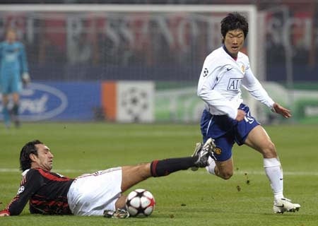 AC Milan mất trung vệ trụ cột Nesta đến hết mùa - 1 AC Milan mất trung vệ trụ cột Nesta đến hết mùa - 1