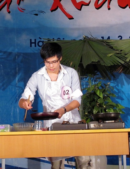 “Sắc xuân” của sinh viên Kinh tế - 4