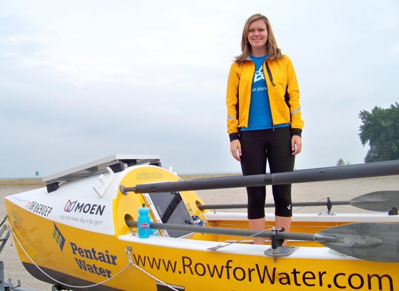 Cô gái trẻ Mỹ phá kỷ lục một mình vượt Đại Tây Dương - 1