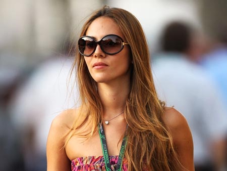 Kiều nữ đua sắc tại Grand Prix Bahrain 2010 - 6 Kiều nữ đua sắc tại Grand Prix Bahrain 2010 - 6