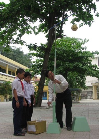 Chiếc bàn “7 trong 1” của thầy hiệu phó - 3