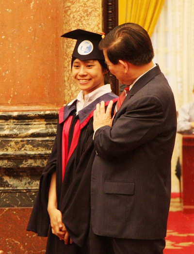 Gia tài tuổi 19  - 2