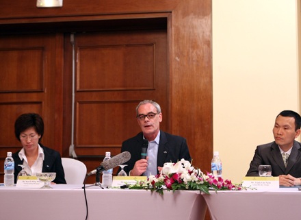 Ford trả lời việc xe Transit 2007 bị nghi lỗi kỹ thuật - 1 Ford trả lời việc xe Transit 2007 bị nghi lỗi kỹ thuật - 1