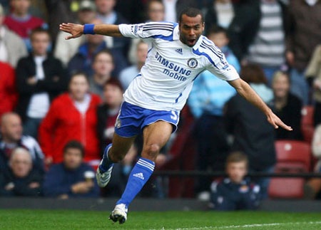 Chelsea thách giá Ashley Cole 25 triệu bảng - 1 Chelsea thách giá Ashley Cole 25 triệu bảng - 1