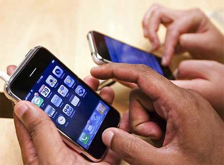 Chính thức bùng nổ “cuộc chiến” phân phối iPhone - 1 Chính thức bùng nổ “cuộc chiến” phân phối iPhone - 1