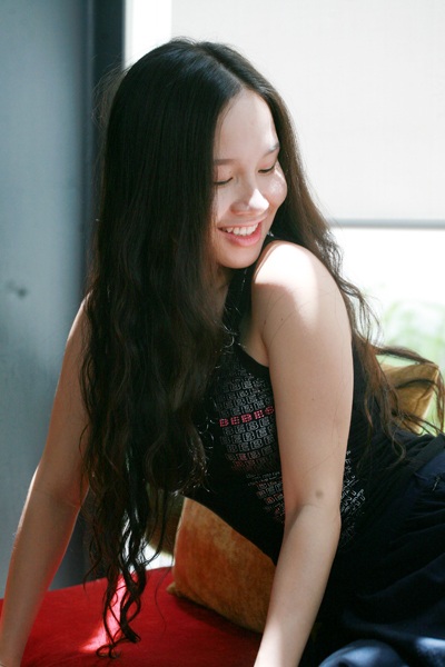 Mai Khôi không sợ “đụng” Mỹ Linh - 2 Mai Khôi không sợ “đụng” Mỹ Linh - 2