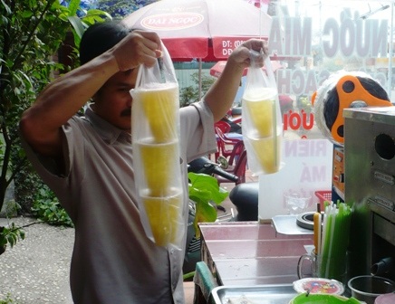 Một phần cơm dùng... 10 túi nilon - 3