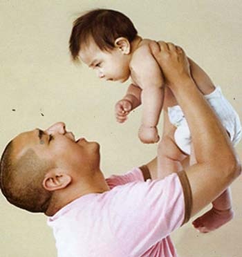 Tuyệt đối không rung lắc trẻ dưới 2 tuổi - 1 Tuyệt đối không rung lắc trẻ dưới 2 tuổi - 1