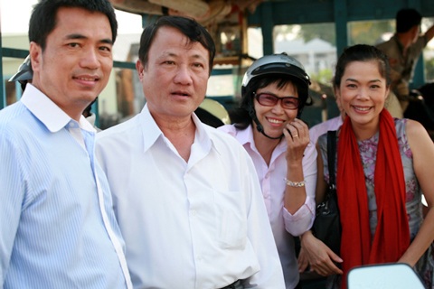 Mỹ Lệ “phò tá” chồng làm từ thiện - 4 Mỹ Lệ “phò tá” chồng làm từ thiện - 4