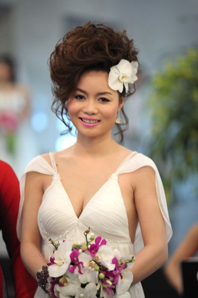 Ca sĩ Tô Minh Thắng cưới chị họ của Vũ Thu Phương - 2 Ca sĩ Tô Minh Thắng cưới chị họ của Vũ Thu Phương - 2