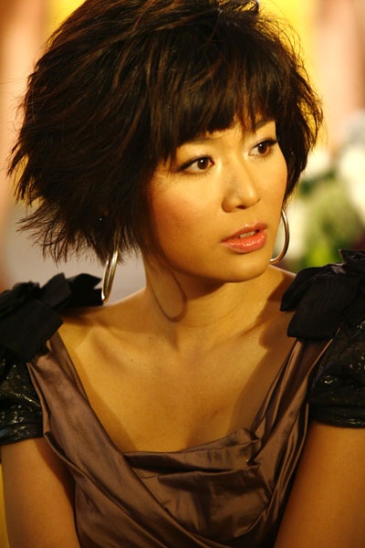 Hoa hậu Thu Thủy xuất hiện đầy cá tính - 1 Hoa hậu Thu Thủy xuất hiện đầy cá tính - 1