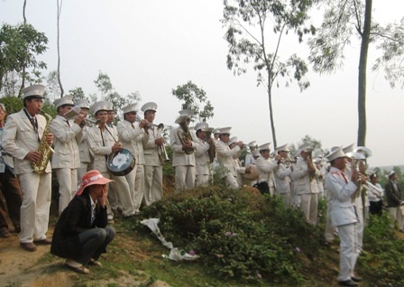 Nghẹn ngào phút tiễn đưa một hồn thơ  - 6