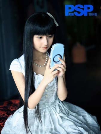 Ngắm nữ họa sĩ truyện tranh đẹp hơn cả... truyện tranh  - 8