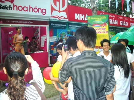 Vui như... trẩy hội sách - 2 Vui như... trẩy hội sách - 2