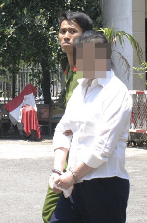 Nữ sinh lãnh án vì giết người trong trạng thái kích động - 1 Nữ sinh lãnh án vì giết người trong trạng thái kích động - 1