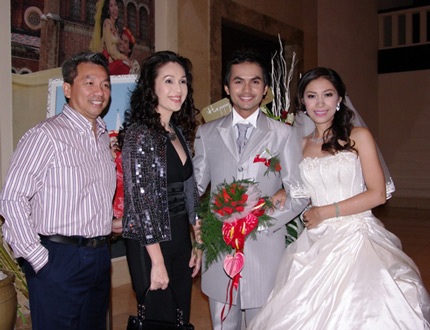 “Sao” dự tiệc cưới Đức Tiến và hoa hậu Bình Phương - 4