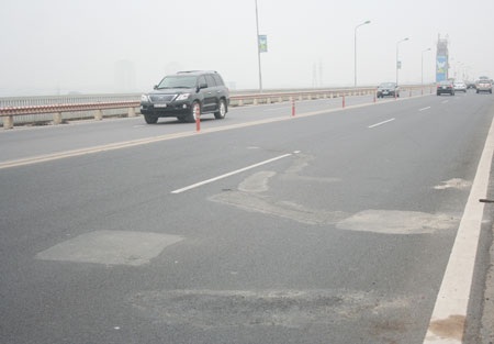 “Cầu nứt sau 2 tháng sử dụng là bất thường” - 3