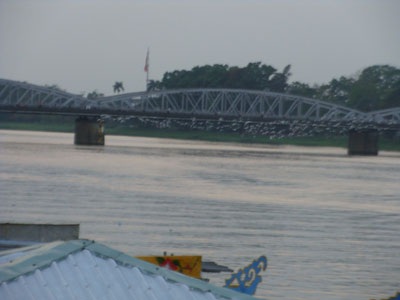 “Vườn cò” bên cầu Trường Tiền - 3 “Vườn cò” bên cầu Trường Tiền - 3