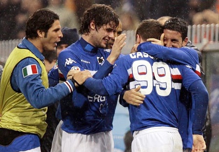 Đến lượt Sampdoria buộc Juventus “lê gối quy hàng” - 2 Đến lượt Sampdoria buộc Juventus “lê gối quy hàng” - 2