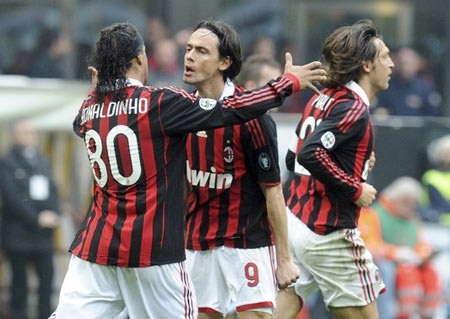 AC Milan “cướp hụt” ngôi đầu của ĐKVĐ Inter - 3 AC Milan “cướp hụt” ngôi đầu của ĐKVĐ Inter - 3