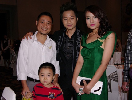 “Sao” dự tiệc cưới Đức Tiến và hoa hậu Bình Phương - 15