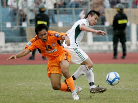 SHB Đà Nẵng dễ dàng đè bẹp Tai Po - 1 SHB Đà Nẵng dễ dàng đè bẹp Tai Po - 1