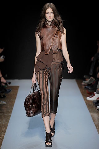 BST xuân hè 2010 của Costume National - 21 BST xuân hè 2010 của Costume National - 21