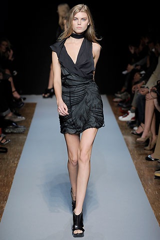 BST xuân hè 2010 của Costume National - 3 BST xuân hè 2010 của Costume National - 3