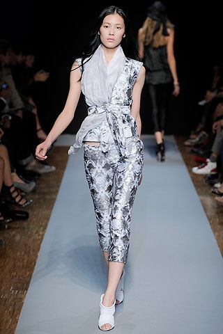 BST xuân hè 2010 của Costume National - 5 BST xuân hè 2010 của Costume National - 5