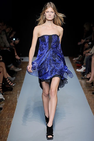 BST xuân hè 2010 của Costume National - 14 BST xuân hè 2010 của Costume National - 14