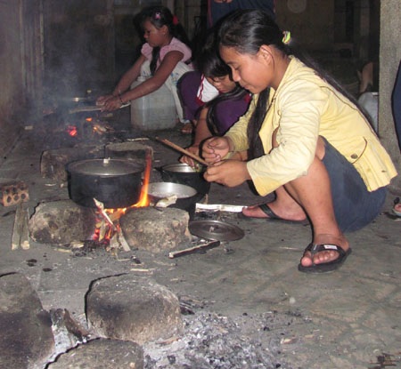 Nỗi niềm ký túc “3 không” nơi vùng cao - 2