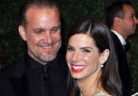 “Sandra Bullock chưa tìm luật sư ly dị” - 1 “Sandra Bullock chưa tìm luật sư ly dị” - 1