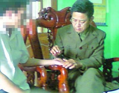 Uống thuốc nam để sinh con trai: Chỉ là trò lừa! - 1