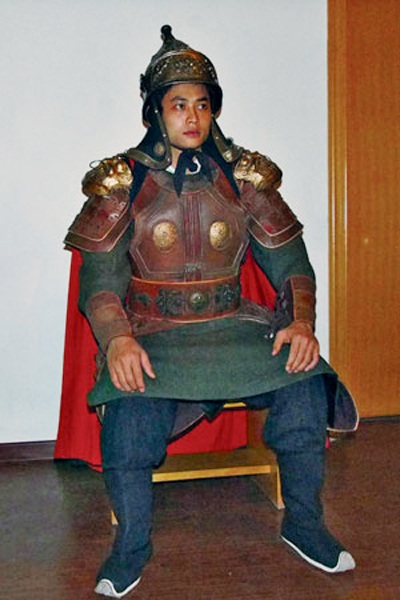 Diễn viên phim “Lý Công Uẩn” Tiến Lộc bất ngờ cưới vợ - 2 Diễn viên phim “Lý Công Uẩn” Tiến Lộc bất ngờ cưới vợ - 2