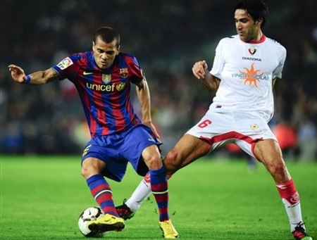 Ibrahimovic “phát hỏa”, Barca tạm chiếm ngôi đầu - 1 Ibrahimovic “phát hỏa”, Barca tạm chiếm ngôi đầu - 1