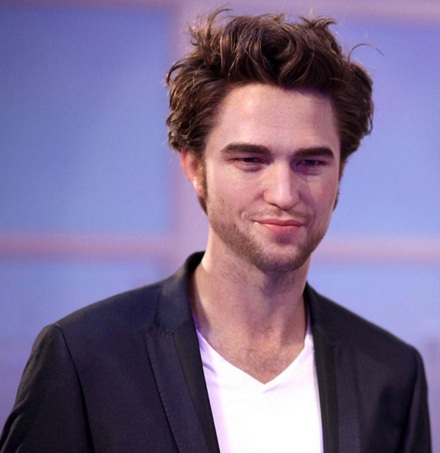 Ngắm tượng sáp “ma cà rồng” Robert Pattinson - 7 Ngắm tượng sáp “ma cà rồng” Robert Pattinson - 7