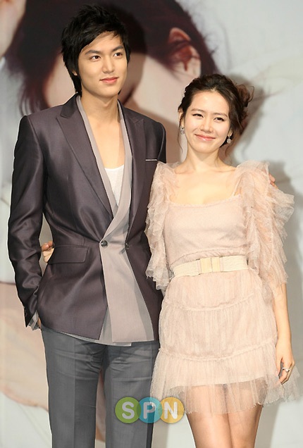Son Ye Jin đẹp đôi bên Lee Min Ho - 3