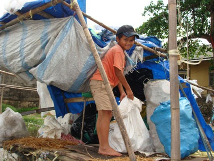 “Xóm chài nilon” - 2