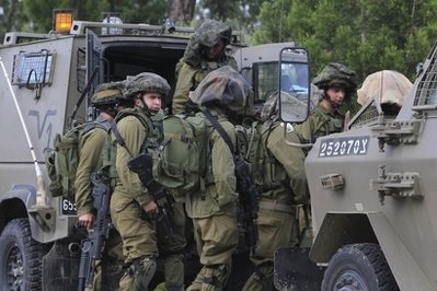“Xe tăng Israel tiến vào Gaza” - 1 “Xe tăng Israel tiến vào Gaza” - 1